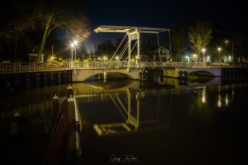 GERT JAN ZUIDEMA: DE SINGELBRÊGE YN HARNS