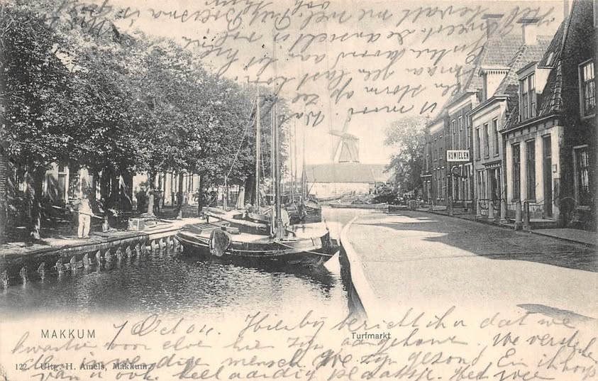 De Turfmarkt in Makkum