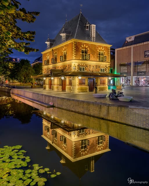 GERRIT BOSCH: DE WAAG IN LEEUWARDEN